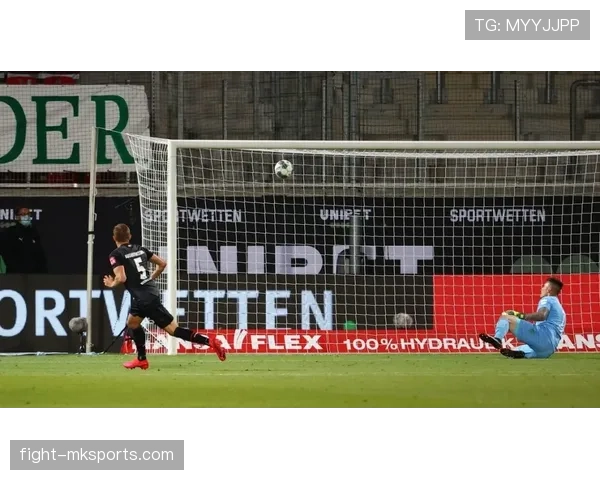 德甲保级大战白热化，多队状态回升展开激烈争夺