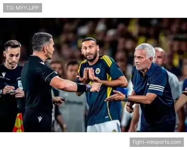 穆里尼奥防守战术显成效，球队状态回暖引关注