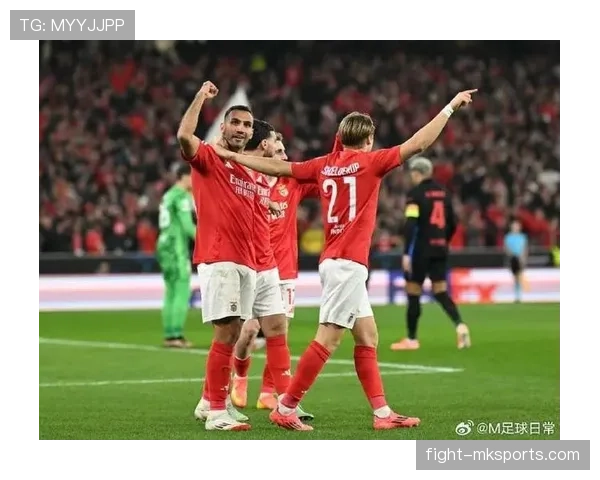 本菲卡持续表现强劲,冲击本赛季冠军之路正逐步明朗 本菲卡持续表现强劲,冲击本赛季冠军之路正逐步明朗