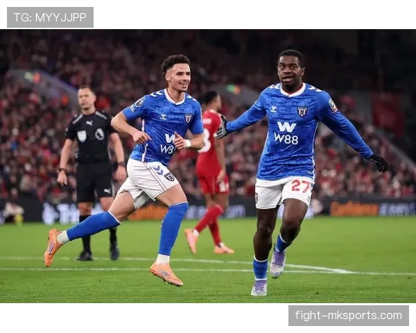 桑德兰新援首秀